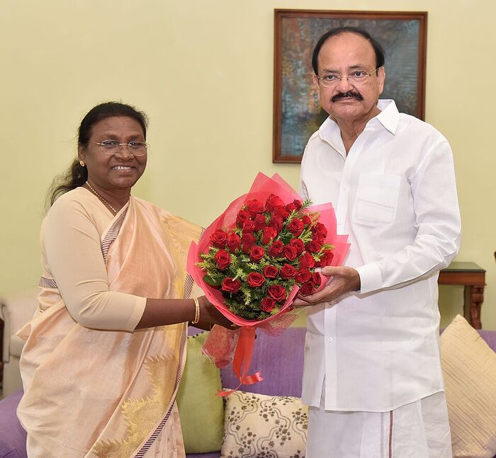 The Governor of Jharkhand, Smt. Droupadi Murmu, calling on Vice-President Shri M. Venkaiah Naidu
